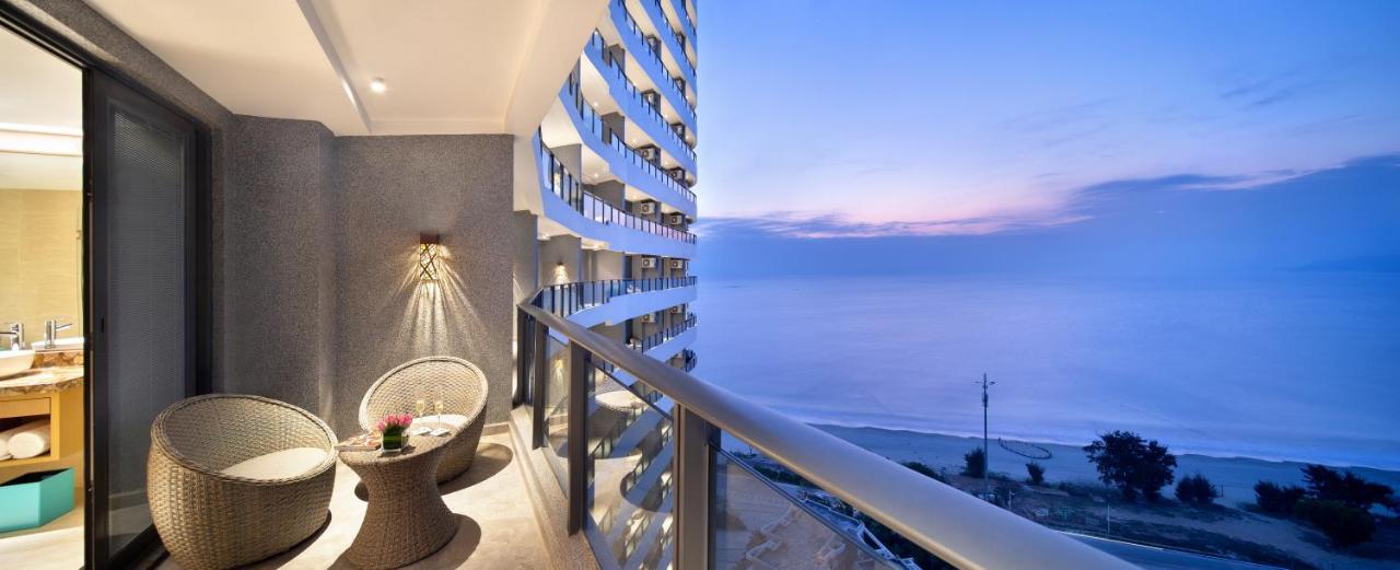 Wyndham Grand Plaza Royale Shuangyue Bay Huizhou Hotell Fuchao Exteriör bild